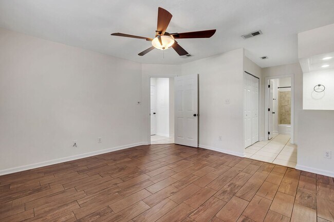 Building Photo - 1193 Tumbleweed Run