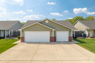 Building Photo - Redbud Twin Homes