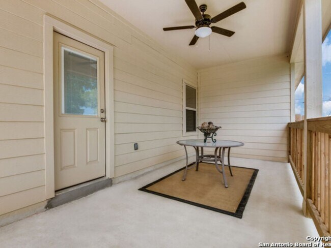 Building Photo - 9931 Westover Bluff