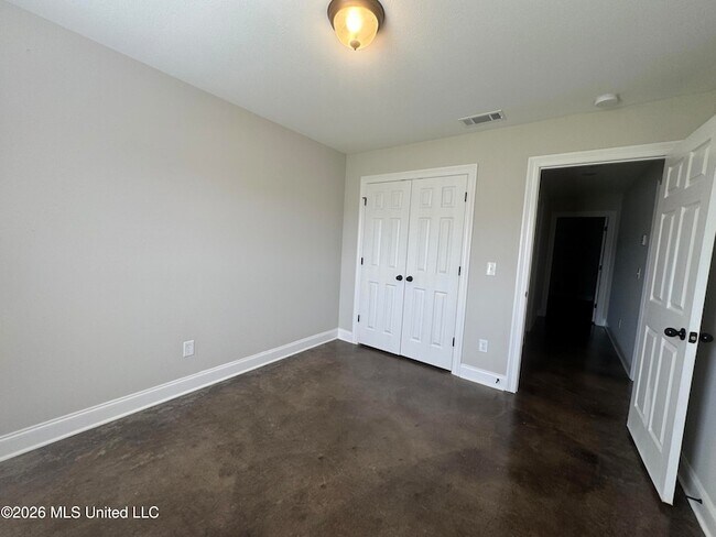 Building Photo - 102 Rotherfield Pl