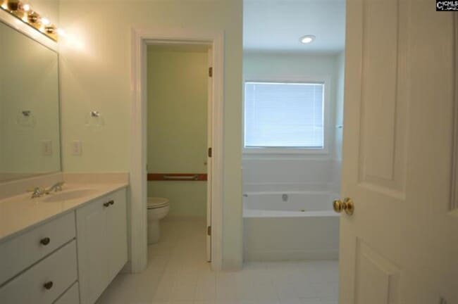 Building Photo - 318 Wiltshire Way