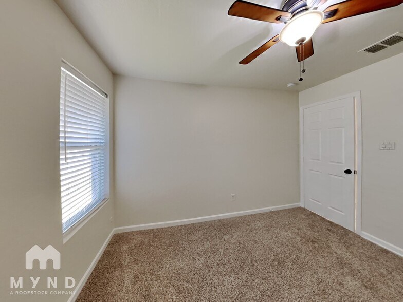 Building Photo - 6513 Sierra Madre Dr