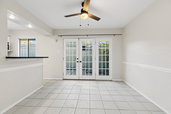 Building Photo - 6422 Burgoyne Dr.