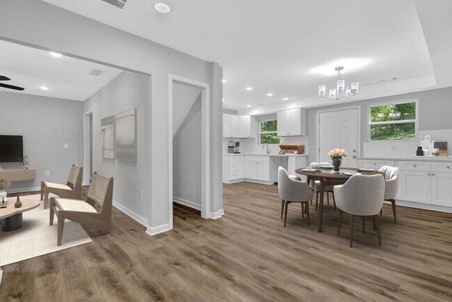 Building Photo - 1080 Westmont Rd SW