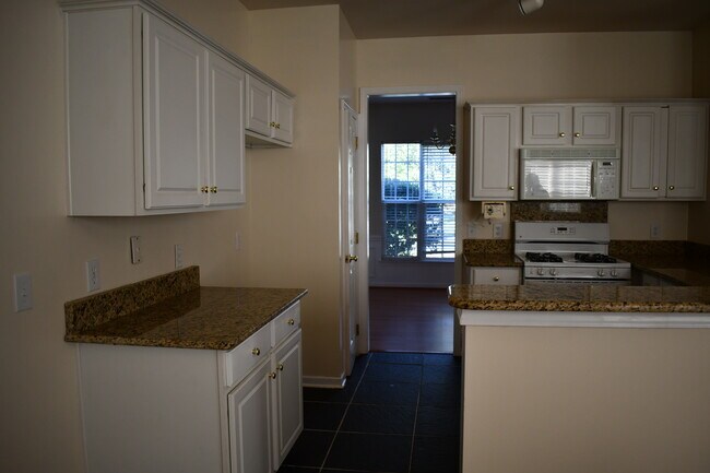 Building Photo - 2612 Stirrup Ridge Ln