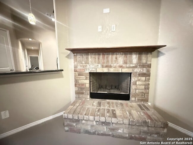 Building Photo - 254 Rosalie Dr