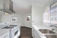 Building Photo - 10002 1/2 Pinewood Ave