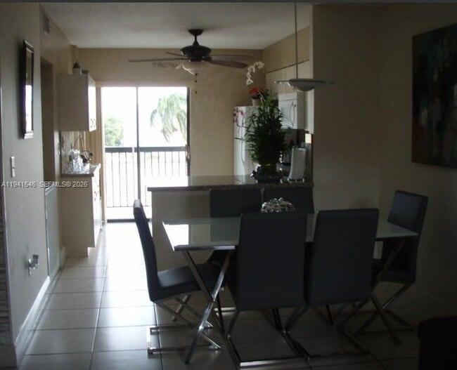 Building Photo - 5290 W 21st Ct