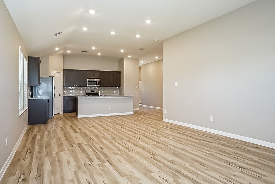 Building Photo - 24246 Palomino Sage Trail