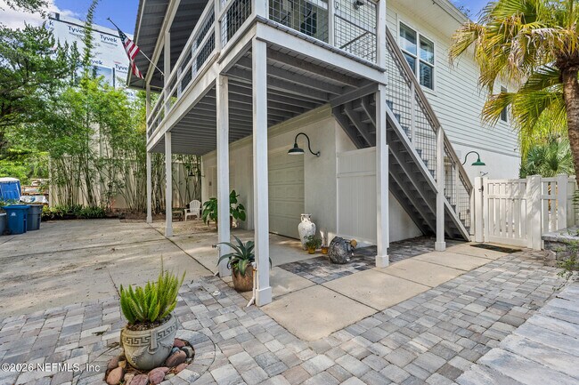 Building Photo - 1708 Castile St