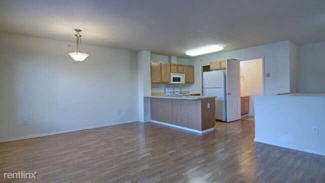 Building Photo - 10065 William Jones Cir