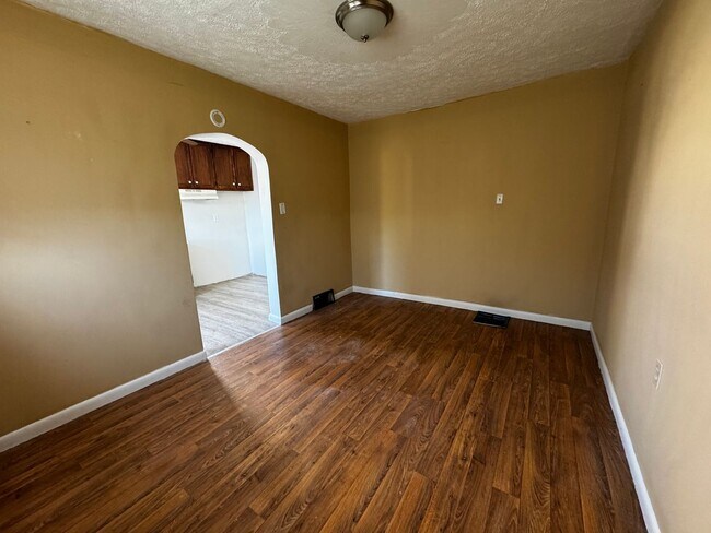 Building Photo - 1254 Willow St