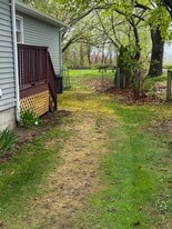 Side yard - 2552 Malletts Bay Ave