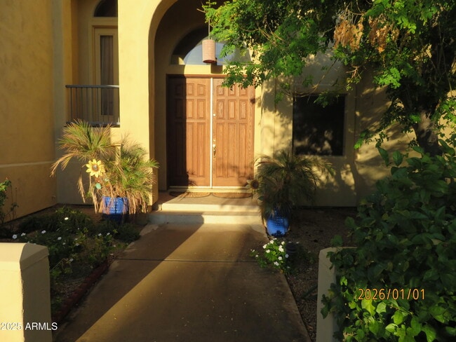 Building Photo - 7748 E Manana Dr