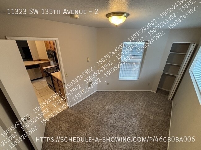 Building Photo - 11323 SW 135th Ave