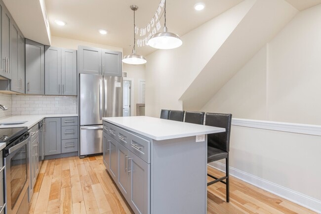 Building Photo - 1825 N Bouvier St