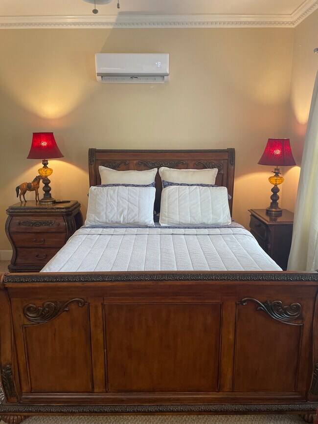 Building Photo - 175 Schools Dr