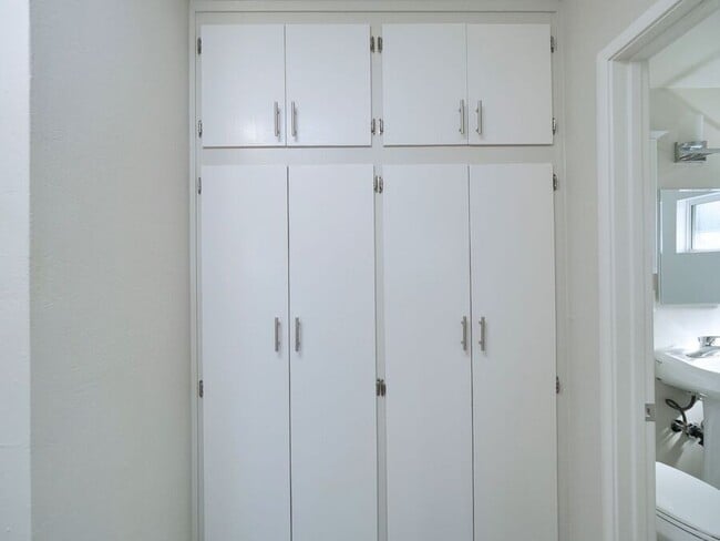 Building Photo - 16016 Marcella St