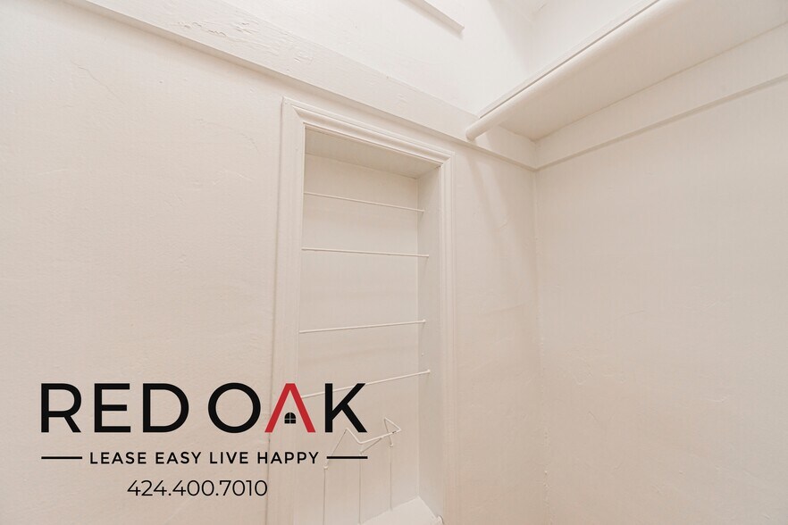 Building Photo - 3963 W 7th St