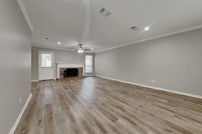 Building Photo - 8302 Hot Springs Dr