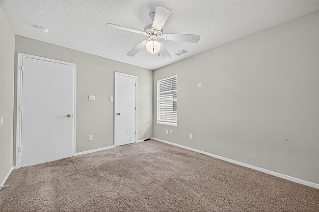 Building Photo - 15430 Elm Leaf Pl