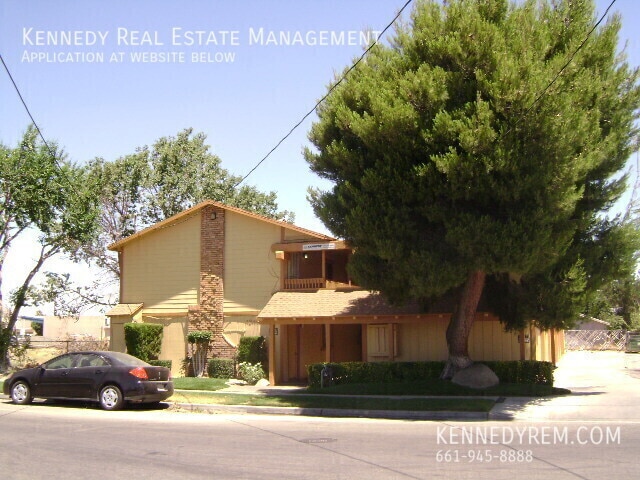 Building Photo - 4849 W Avenue L14-Apt 2