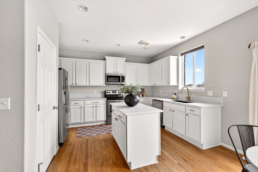 Building Photo - 20473 E Girard Dr