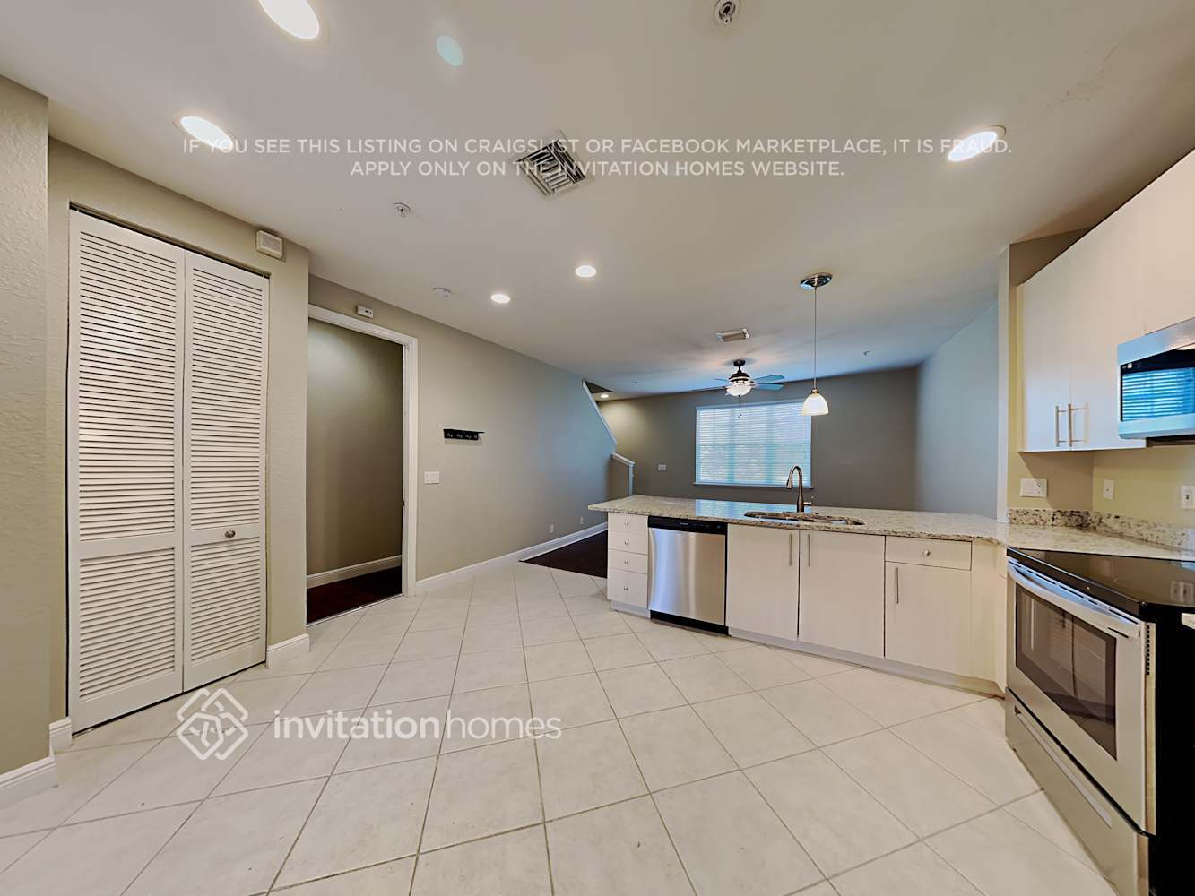 Building Photo - 806 University Blvd