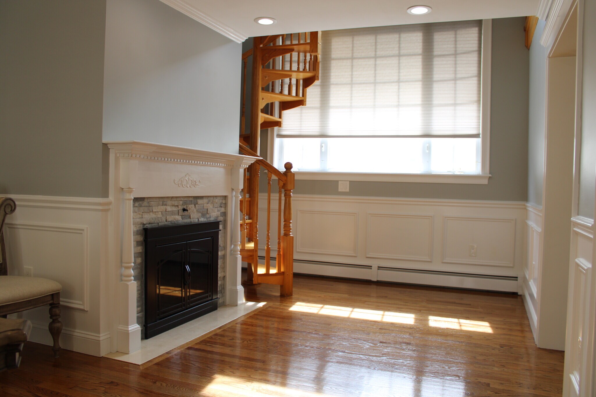 Building Photo - 33 Franklin St