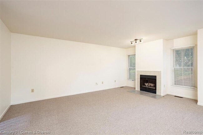 Building Photo - 9429 Westwind Dr