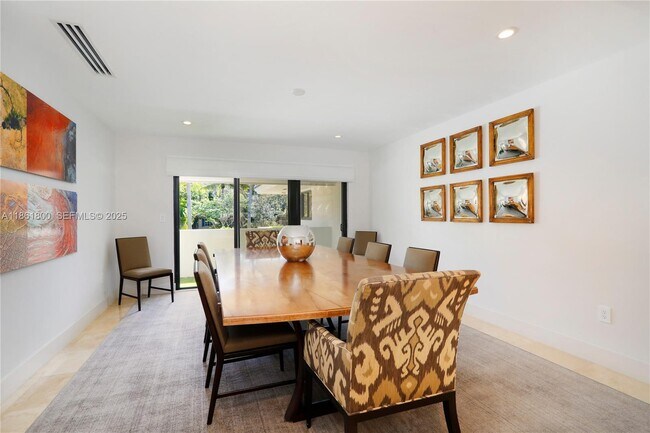 Building Photo - 7322 Vistalmar St