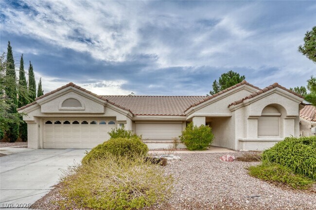 Building Photo - 3009 Linkview Dr