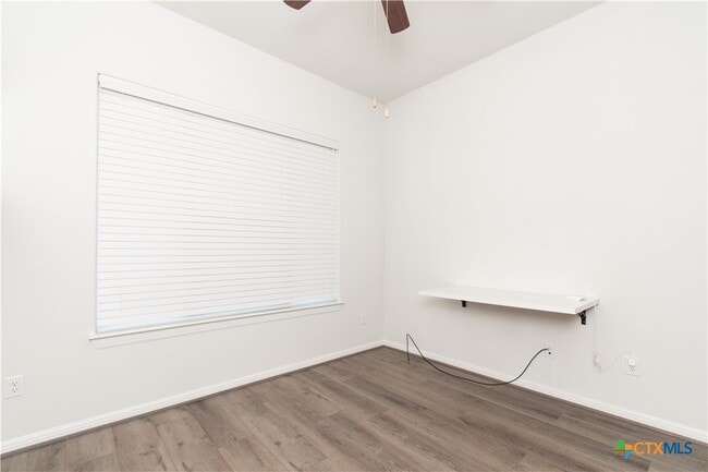 Building Photo - 6808 Verona Pl