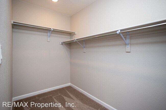 Building Photo - 2 br, 3 bath House - 1623 Spring Water Point