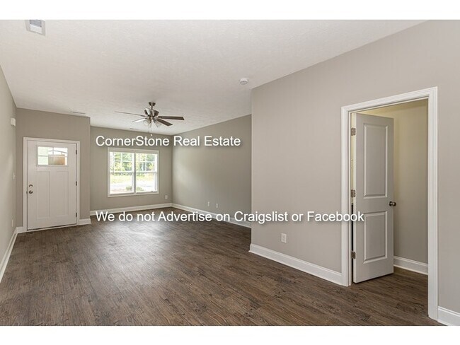 Building Photo - Move in special ($500 off first month's rent)