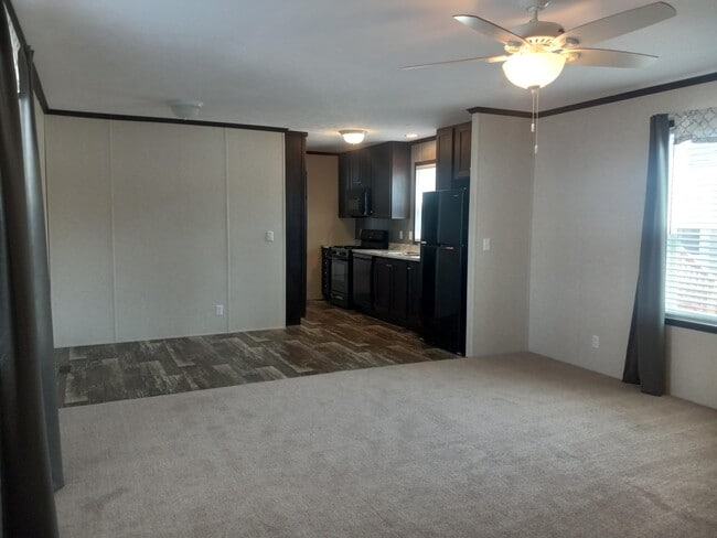 Building Photo - 198 Magnolia Pl