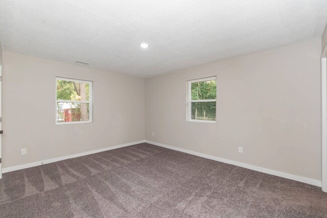 Building Photo - Beautiful Single Family Home!