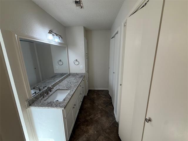 Building Photo - 6012 Dusty Rd