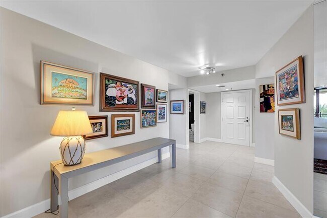 Building Photo - 7578 Regency Lake Dr