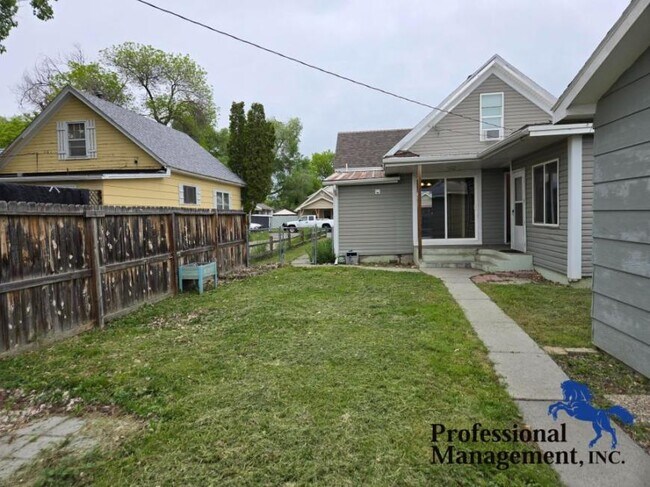 Building Photo - 3 bedroom in Billings MT 59101