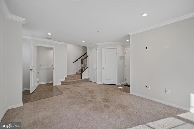 Building Photo - 214 Bamboo Dr