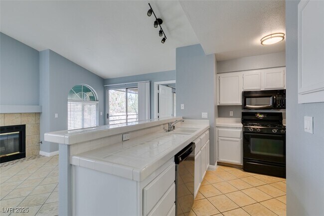 Building Photo - 2251 Wigwam Pkwy