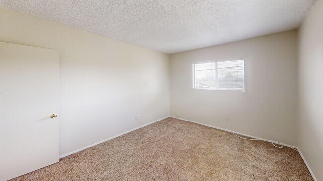 Building Photo - 13383 3rd St