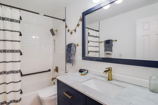 Building Photo - 1664 Beach Blvd