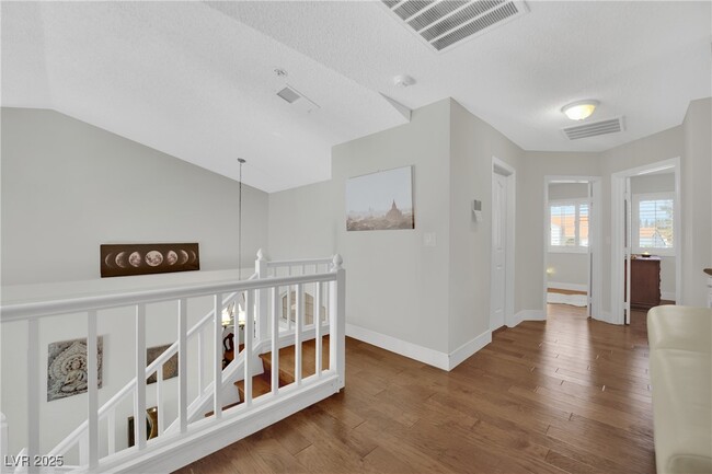 Building Photo - 2705 Meander