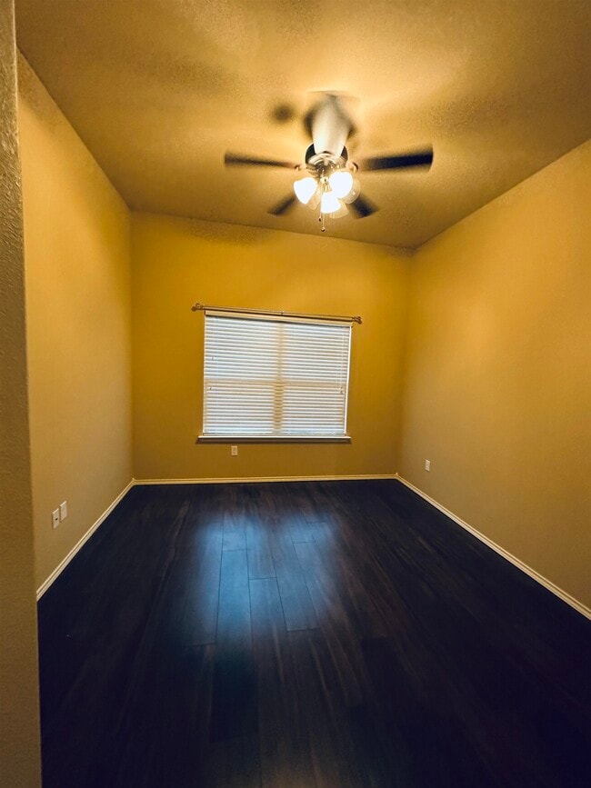 Building Photo - 5812 Montevista Dr