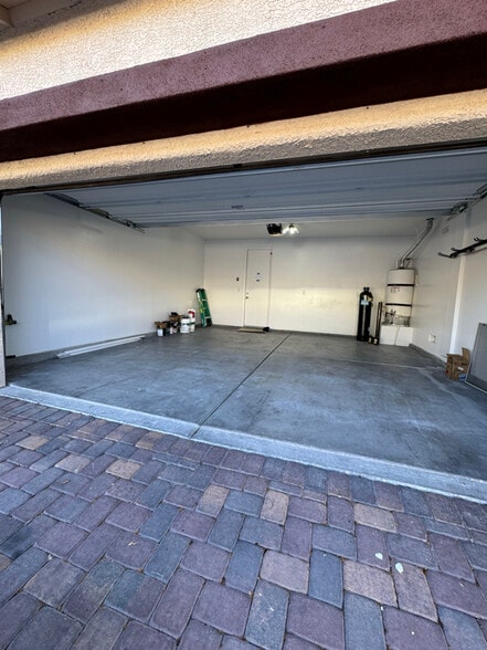 Building Photo - 123 Volans Ave