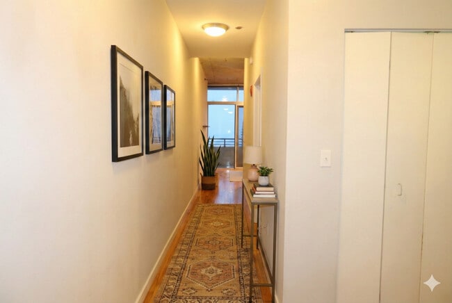 Building Photo - 1720 S Michigan Ave