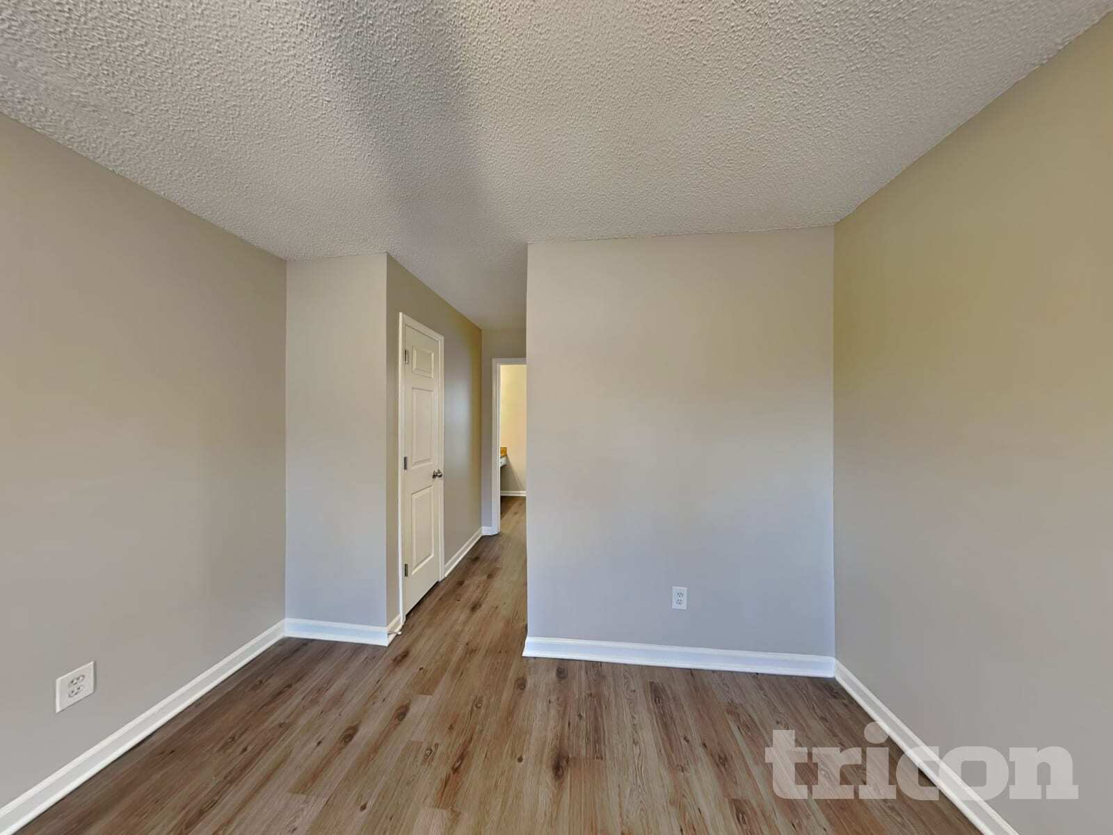 Building Photo - 216 Netherland Dr