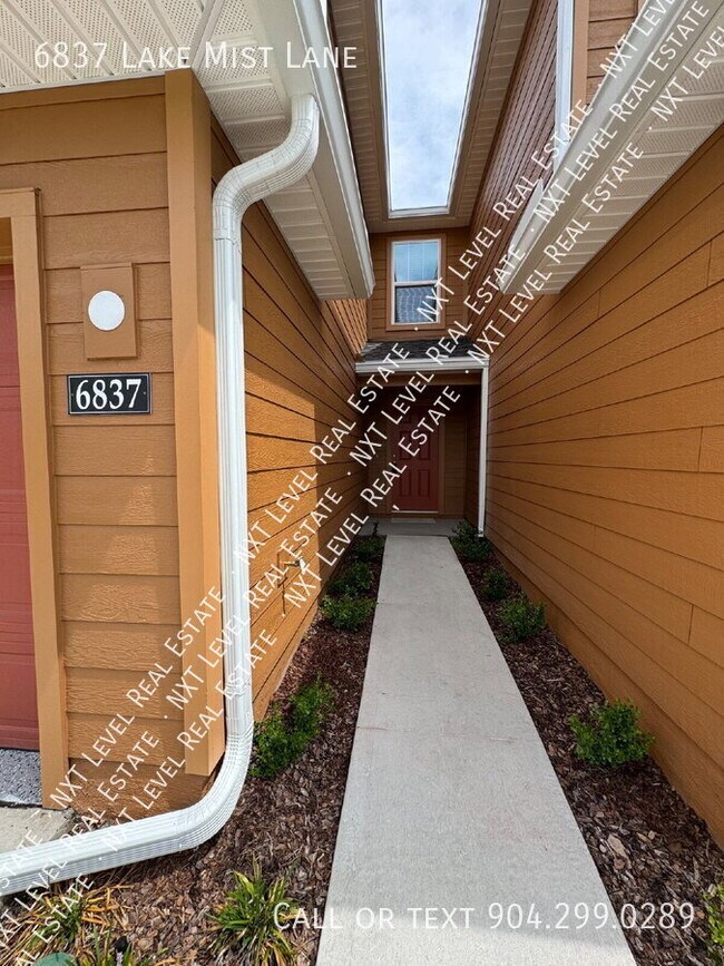 Building Photo - 6837 Lake Mist Ln